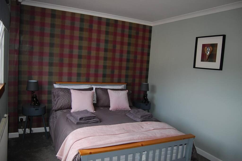 Creag Mhor Self Catering Holiday Apartment アバーフォイル エクステリア 写真